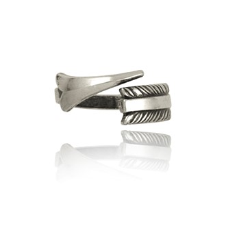 Adjustable Arrow Ring