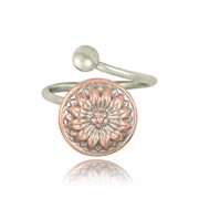 Adjustable Flower Two-Tone Bypass Ring
